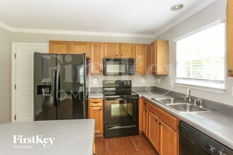 5841 Branthurst Dr in Charlotte, NC - Building Photo - Building Photo