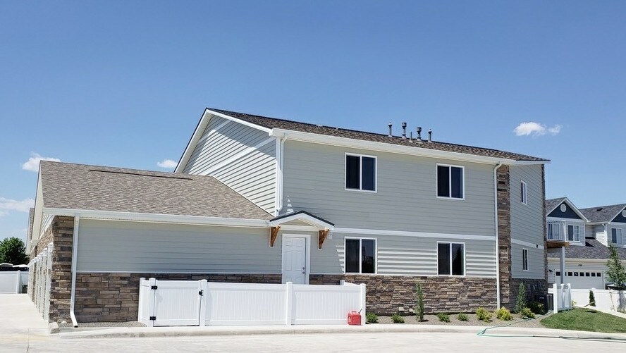 Spring Court Apartments in Cheyenne, WY - Foto de edificio