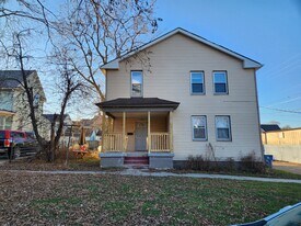 714 27th St in Rock Island, IL - Building Photo