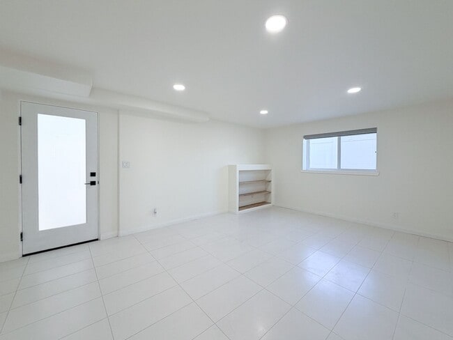 500 Ocean Dr in Oxnard, CA - Building Photo - Building Photo