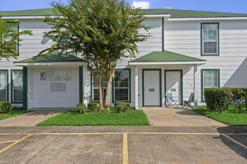 2130 St Lucia Calle in Dickinson, TX - Building Photo