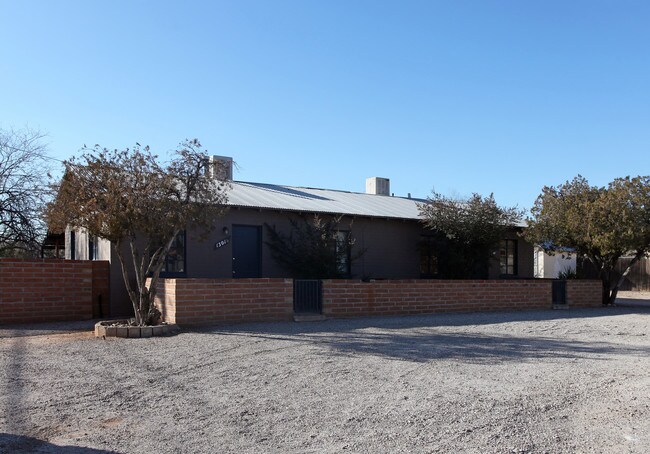 1301-1309 N Columbus in Tucson, AZ - Foto de edificio - Building Photo