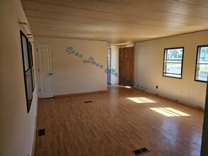 2324 Pine St in Butte, MT - Building Photo - Building Photo