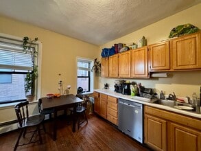 1516 Tremont St, Unit 3 in Boston, MA - Foto de edificio - Building Photo