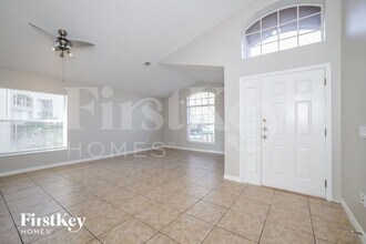 1122 Liberty Hall Dr in Kissimmee, FL - Building Photo - Building Photo