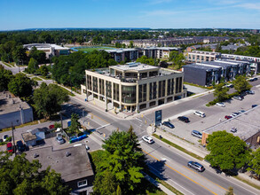 Windemere Manor in Oakville, ON - Building Photo - Building Photo