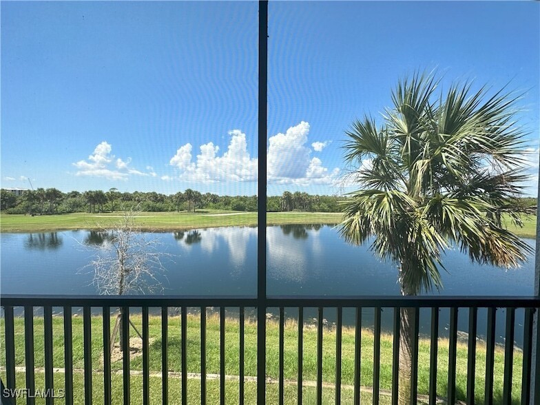 14081 Heritage Landing Blvd, Unit 226 in Punta Gorda, FL - Building Photo