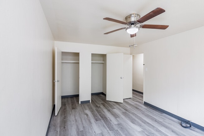 Amberson Gardens in Pittsburgh, PA - Building Photo - Interior Photo