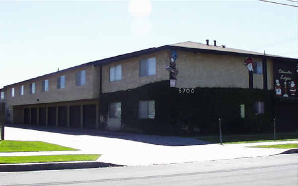 Chanslor Edifice in Bell, CA - Building Photo