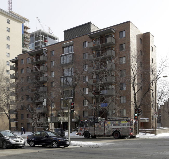 Habitations Hôtel-de-Ville in Montréal, QC - Building Photo - Building Photo