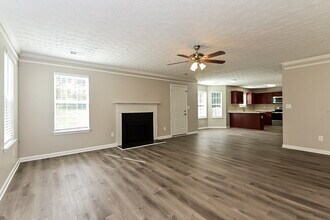 223 Millstone Dr in Hampton, GA - Building Photo - Building Photo