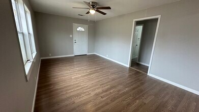 901 Johnson St in Terrell, TX - Building Photo - Building Photo