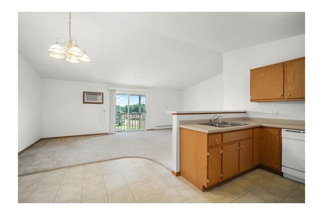 HILLTOP PARK APARTMENTS in Marshfield, WI - Foto de edificio - Interior Photo