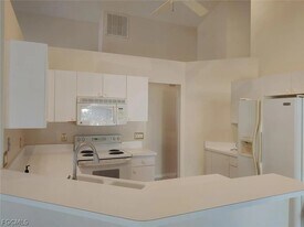 15232 Cricket Ln in Ft. Myers, FL - Building Photo