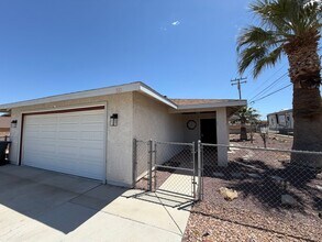 810 Starlight St in Barstow, CA - Building Photo - Building Photo