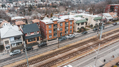 2820-2822 Broadway Ave in Pittsburgh, PA - Foto de edificio - Building Photo