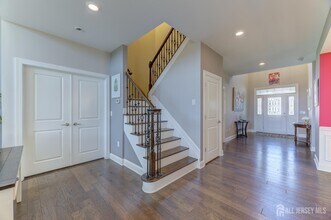 6 Michelangelo Dr in Monmouth Junction, NJ - Building Photo - Building Photo