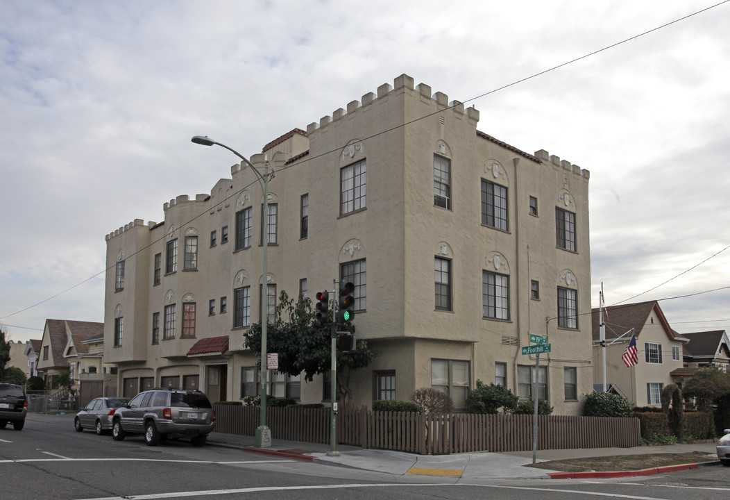 1905 Foothill Blvd in Oakland, CA - Building Photo