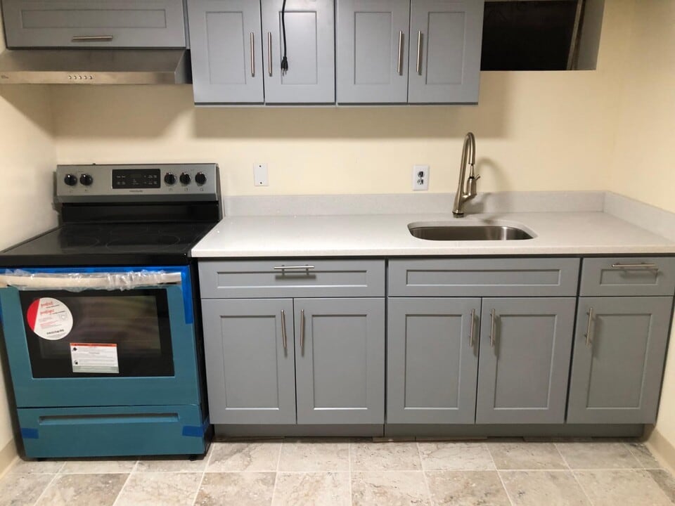 2618 Ramona St in East Meadow, NY - Building Photo