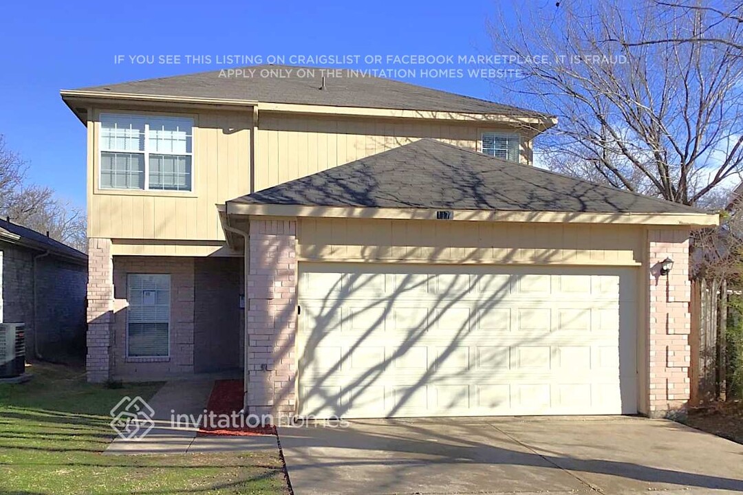 1174 Lombard Ln in Duncanville, TX - Building Photo