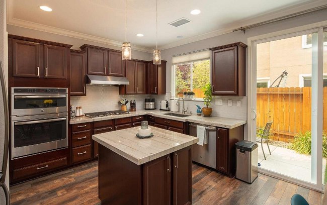 1965 Black Sand Dr in Reno, NV - Building Photo - Building Photo