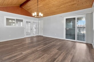 10231 Empress Ave in San Diego, CA - Building Photo - Building Photo