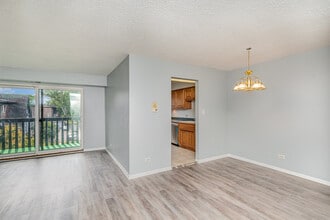 13620 Lamon Ave in Crestwood, IL - Building Photo - Building Photo
