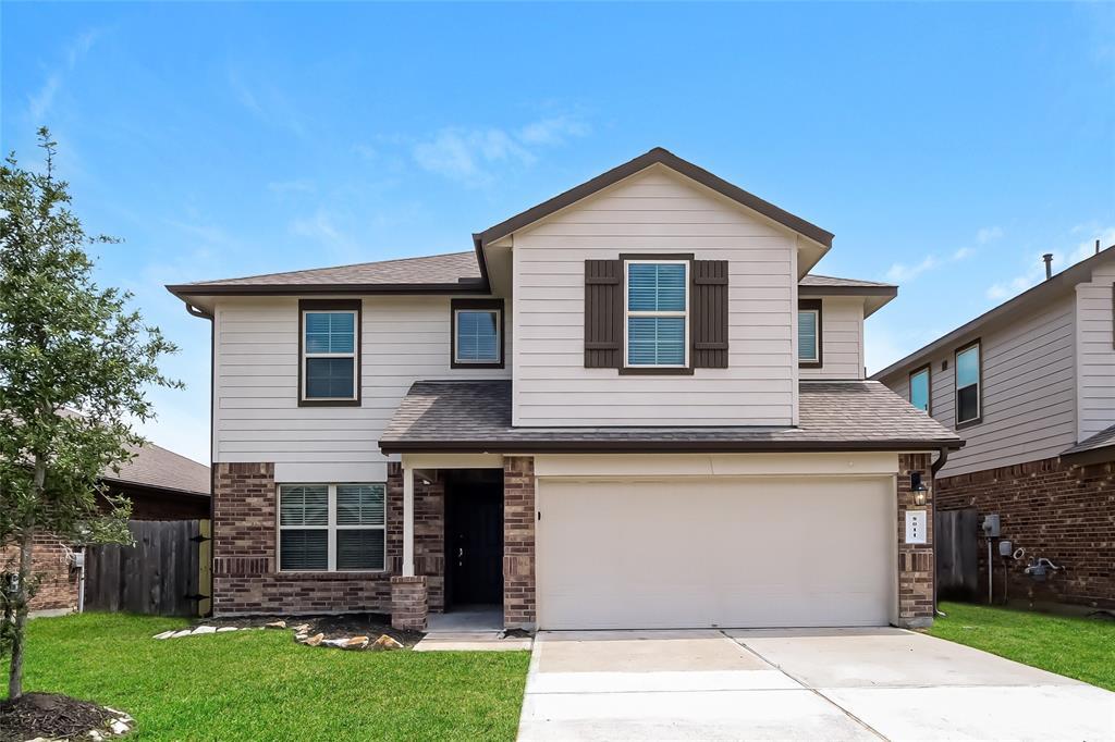 8011 Ecru Ln in Rosharon, TX - Building Photo