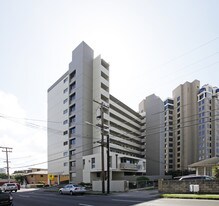 1073 Kinau St Apartments