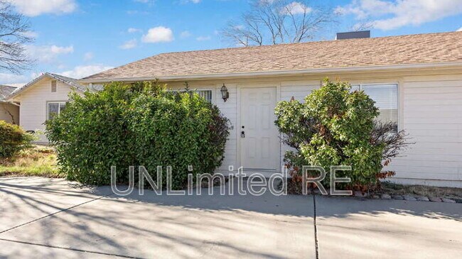 3232 N Hedgewood Dr in Prescott Valley, AZ - Building Photo - Building Photo