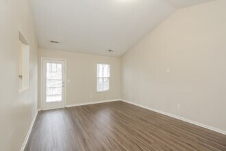 1820 Charnell Ln in Charlotte, NC - Building Photo - Building Photo
