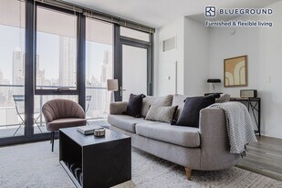 637 N Wells St in Chicago, IL - Building Photo