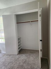 1900 Old Creek Dr in Rosenberg, TX - Building Photo - Building Photo