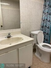 3900 NW 76th Ave in Sunrise, FL - Building Photo - Building Photo