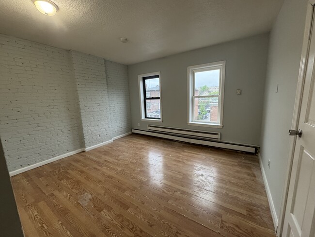 133 Hungerford St in Hartford, CT - Building Photo - Building Photo