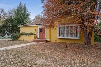 817 Griner St in Del Rio, TX - Building Photo - Building Photo