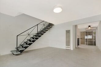 722 Milwaukee Ave in Los Angeles, CA - Building Photo - Building Photo
