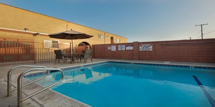 Rio de Janeiro Apartments in Bellflower, CA - Building Photo - Building Photo