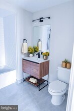 919 12th St NE, Unit 201 in Washington, DC - Building Photo - Building Photo