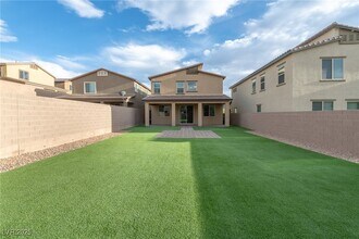 2926 Caxton Grove Dr in Henderson, NV - Building Photo - Building Photo