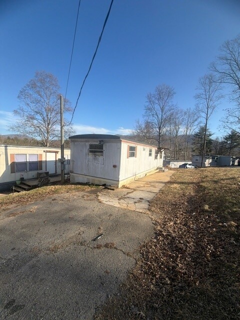 property at 1075 Sweeten Creek Rd