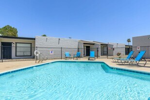 The Cara in Phoenix, AZ - Building Photo