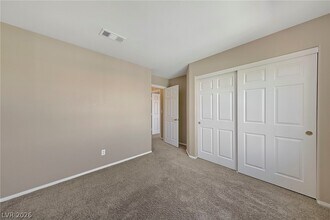 151 Kachina Dr in Henderson, NV - Building Photo - Building Photo