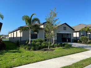 11100 Balfour St in Venice, FL - Foto de edificio - Building Photo