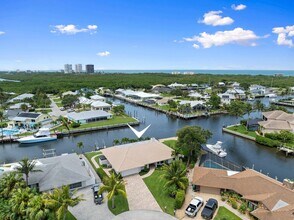 130 Queen Catherina Ct in Fort Pierce, FL - Building Photo - Building Photo