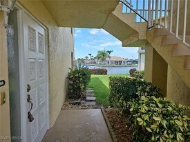 1927 SE 40th Terrace in Cape Coral, FL - Building Photo