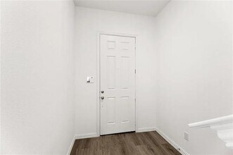 2207 Adena Spgs Dr in Allen, TX - Building Photo - Building Photo