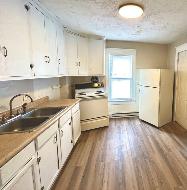 property at 2404-2406 S Sutphin St