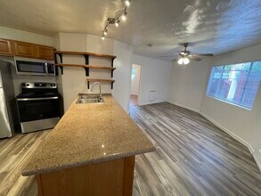 4020 Pepper Dr, Unit A in San Diego, CA - Building Photo - Building Photo