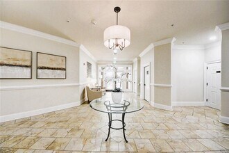 11 Perimeter Center E in Atlanta, GA - Building Photo - Building Photo